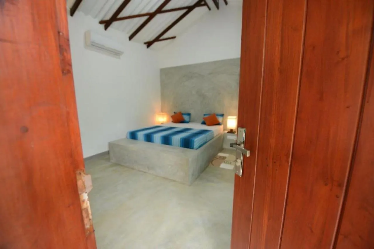 Couette-café Eco Chalet - Airport Transit Hotel Negombo Sri Lanka
